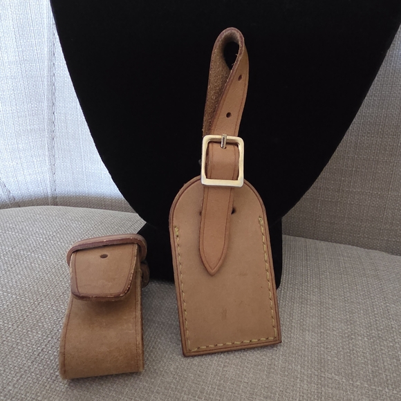 Louis Vuitton Brown Leather Luggage Tag - Picture 2 of 4